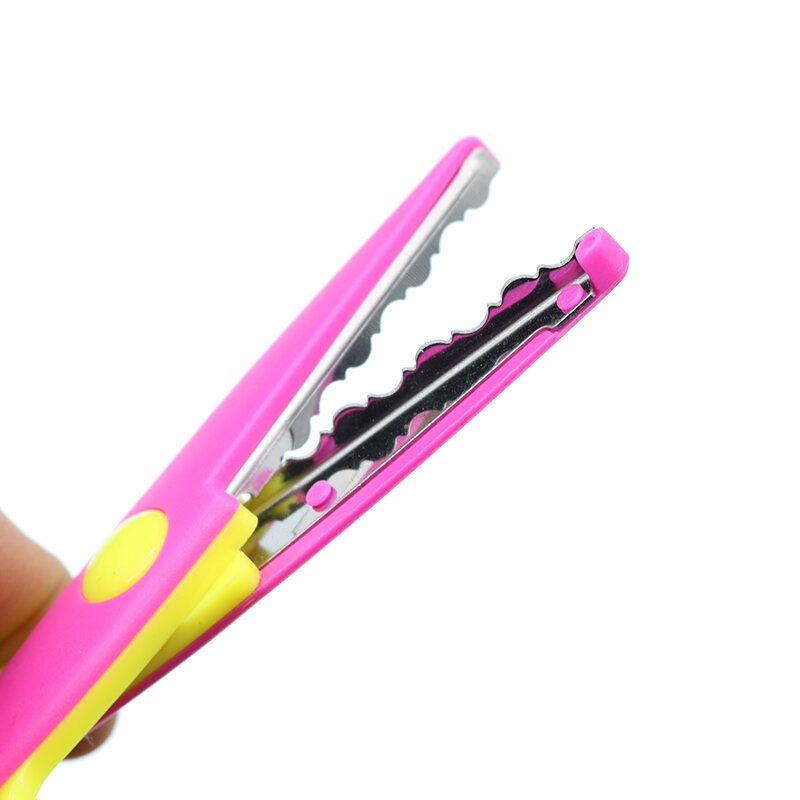 1pc Cute Candy-Colored Plastic Lace Scissors Kindergarten School Handmade Decoration Jagged Supplies Student Stationery Gifts