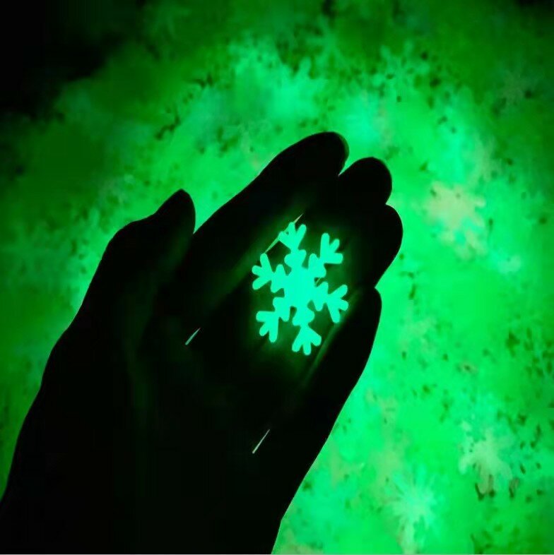Luminous 3D Christmas Wall สติกเกอร์ตกแต่งสติกเกอร์หน้าต่างห้องนอนห้องนั่งเล่นสติกเกอร์ Snowflake เรืองแสง Stick