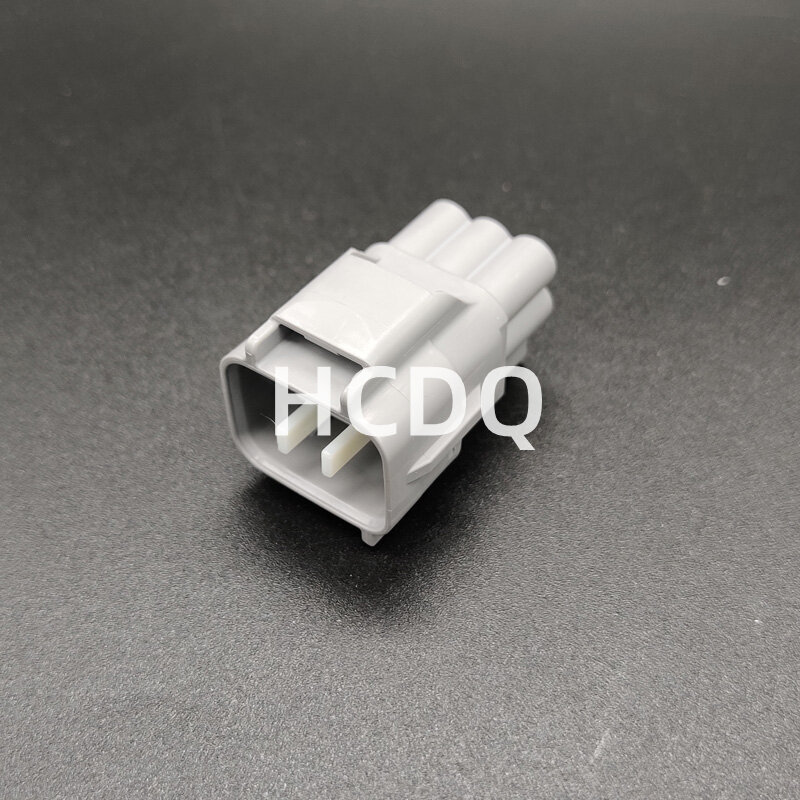 The original 7282-7062-40 Male automobile connector plug shell and connector are supplied from stock