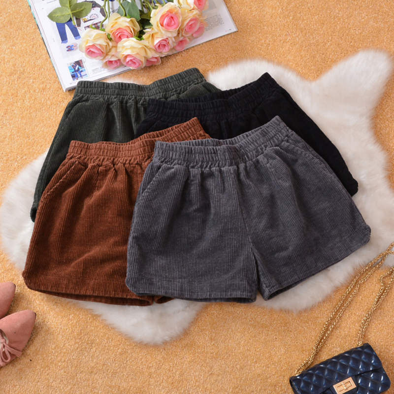 Pantaloncini di velluto a coste donna autunno inverno moda coreana Vintage Casual vita alta allentato A-Line gamba larga pantaloni corti Femme C7946