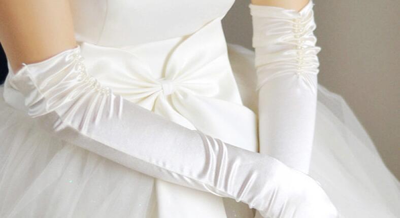 1 paio di guanti da sposa da sposa da sposa rosso nero bianco avorio lungo in rilievo raso elegante per le donne Finger gants mariage luvas de noiva