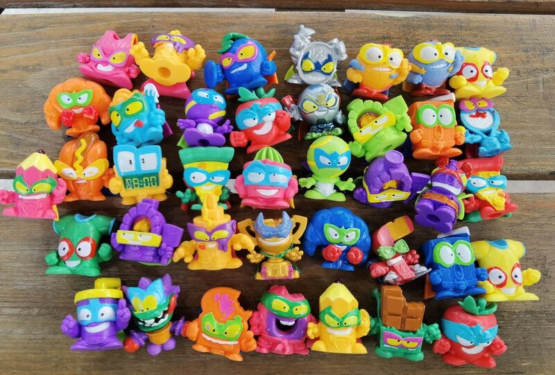 15Pcs new style Zomlings Anime Trash Dolls Action Figures 3CM Model Toy Kids Playing Superzings Garbage Doll Christmas Gift Sale
