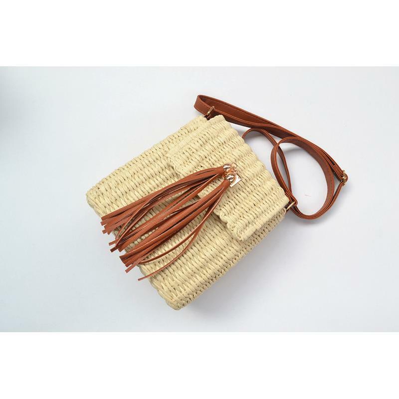 Nova bolsa de palha de verão feminina bolsa carteiro corda de papel bolsa com borla sino bolsa de praia a6331
