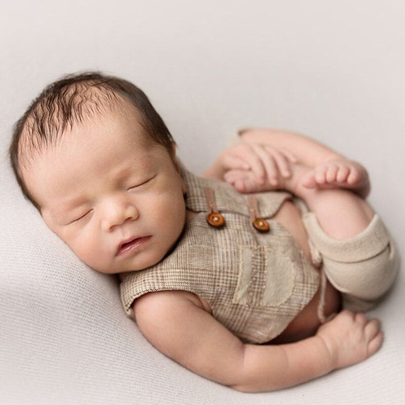 신생아 사진 소품 액세서리 작은 신사 아기 소년 사진 의상 아기 사진 소품 유아 격자 무늬 조끼 + 바지 세트