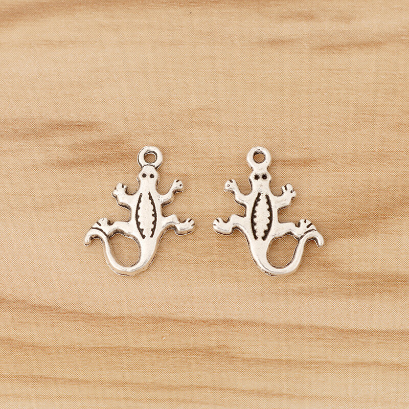 50 Pieces Tibetan Silver 2 Sided Lizard Gecko Charms Pendants Beads for DIY Jewellery Making Findings Accessories
