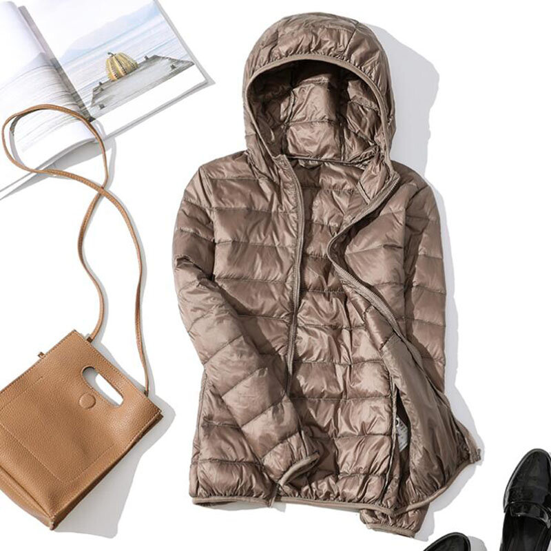 2020 зимняя ультра легкая куртка на утином пуху Женская тонкая короткая куртка с капюшоном теплая Женская портативная парка женские пуховики