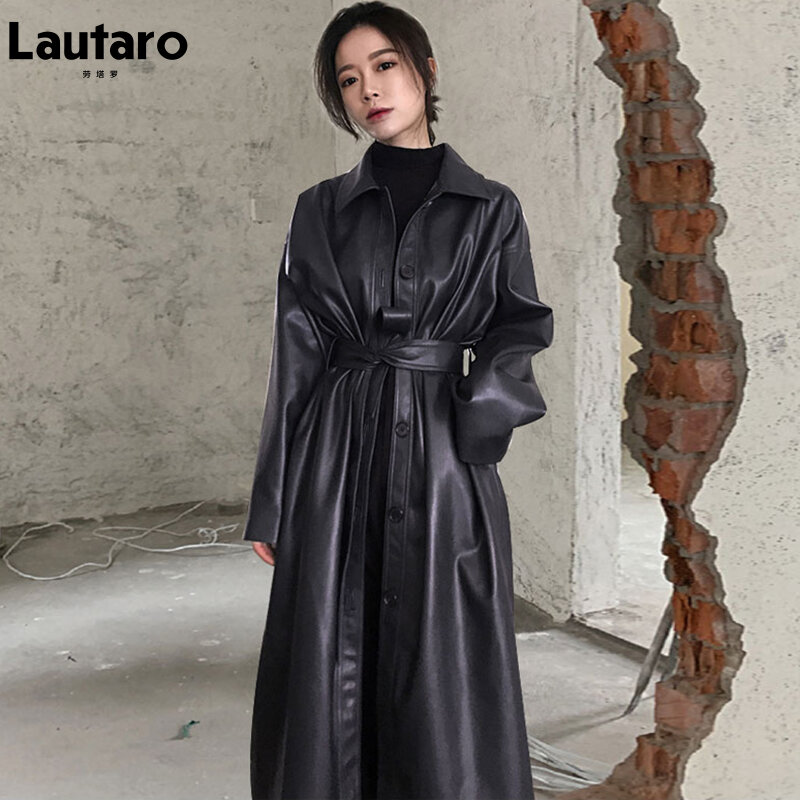 Lautaro jesień długi czarny fajne PU skórzany płaszcz trencz dla kobiet pas pojedyncze łuszcz luźne koreański mody hurtowych ubrania 2022
