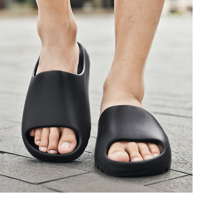 Шлепанцы Yzy Мужские дышащие, пляжные сандалии, дышащие легкие, с открытым носком, летняя обувь, большие размеры 34-46