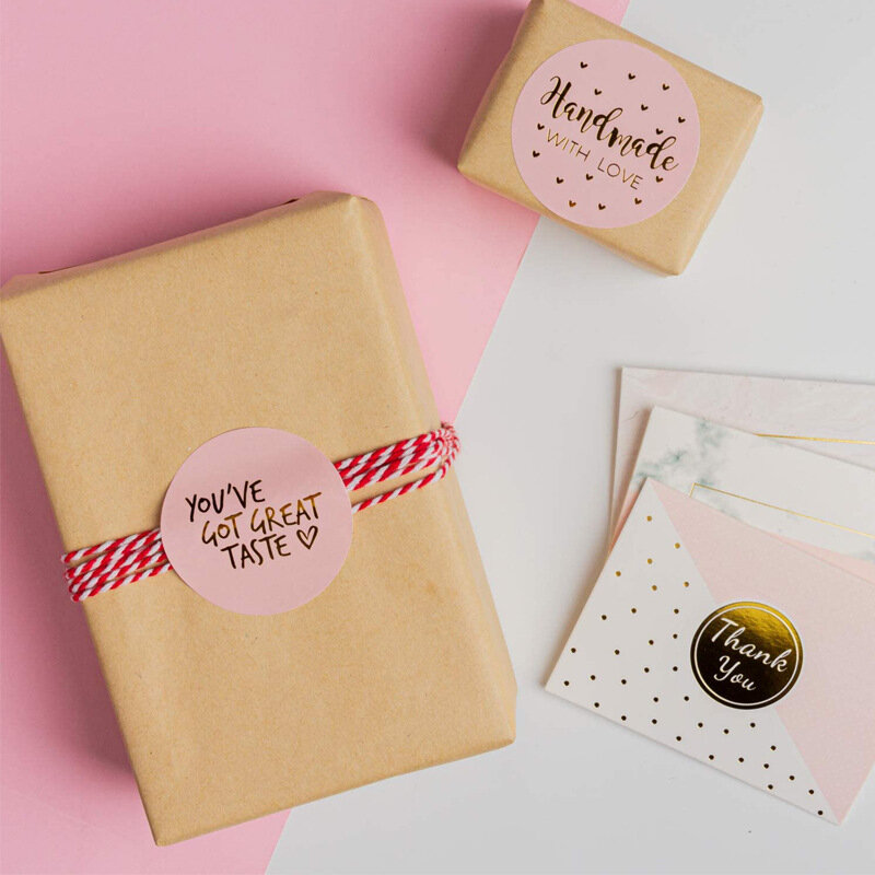 Pegatinas de papel Kraft hechas a mano con amor, etiquetas adhesivas redondas de 25mm para decoración de bodas y fiestas, 50 unidades
