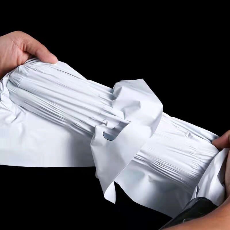 50 pz/pacco sacchetto espresso Tote bianco addensare impermeabile autoadesivo sigillo sacchetto sacchetti di spedizione sacchetto di imballaggio regalo poli Mailer borse