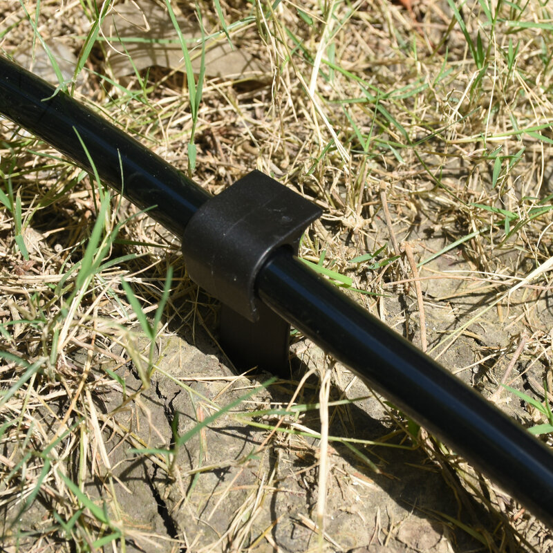 KESLA 50 sztuk 16mm 20mm uchwyt węża rury typu C Groud stawka dla 1/2 3/4 PE rury nawadniania kropelkowego ogród armatura wodna wsporniki