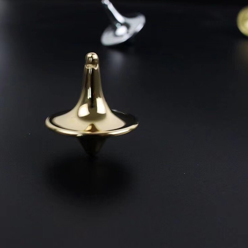 Gorący film Totem metalowy żyroskop srebrny do ręcznego przędzenia czubki palców mały cyklon żyroskop antystresowy zabawki typu Fidget na prezenty dla dzieci