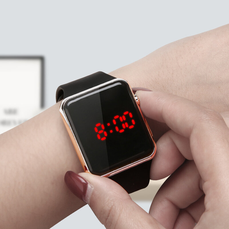 Reloj de pulsera Marca novedosa de silicona LED de cuarzo digital para hombre y mujer