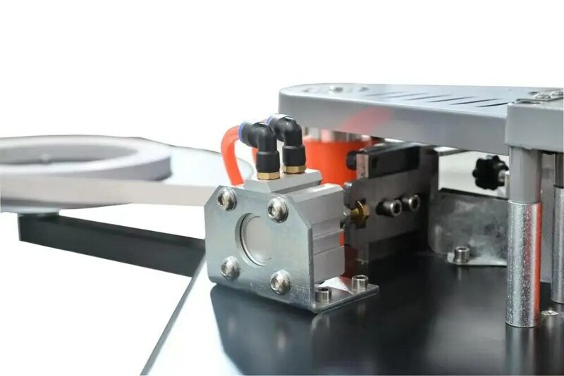직선, 커브 자동 자수 회전 기능이있는 접착제, 트리밍 및 엔드 커팅이있는 엣지 밴딩 머신