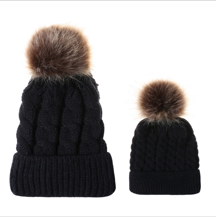 Popular autumn and winter ball hemp knitted hat warm female parent-child imitation raccoon fur ball wool hat