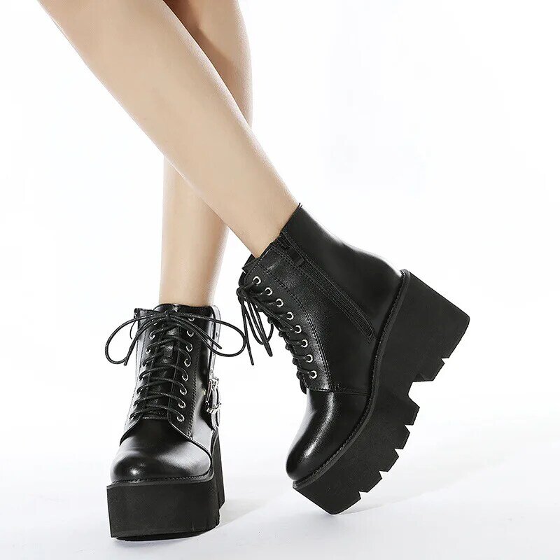 Leather Gothic Black Boots Women Heel Sexy Chain Chunky Heel Platform Boots Female Punk Style Ankle Boots Zipperhi9