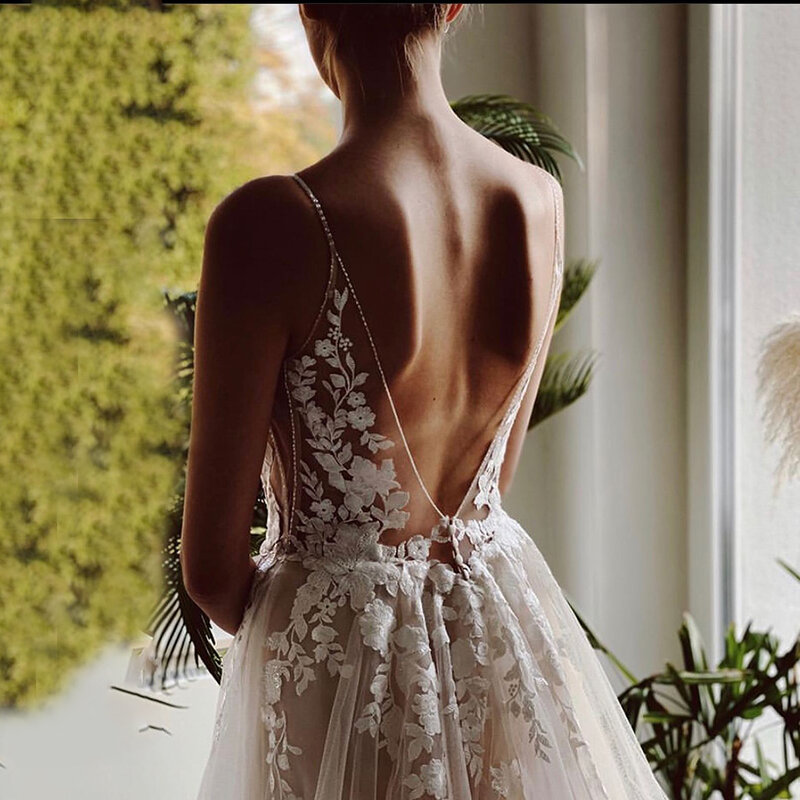 Floral applique cintas de espaguete vestidos de casamento com decote em v sem costas miçangas lantejoulas feito sob encomenda sem mangas aberto para trás vestido de noiva longo