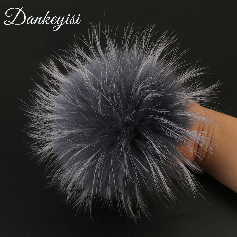 DANKEYISI 5pcs Pure Real Fur Pompoms 14-15cm DIY Raccoon Fox Fur Pom Poms Fur Balls For Hats Scarf Shoes Knitted Hat Cap Beanies