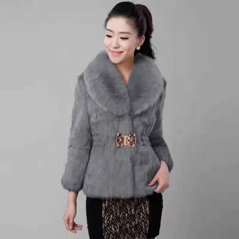 Inverno novo casaco de pele de coelho imitação feminina, pele falsa, casaco curto fino, imitação de raposa, gola de pele quente