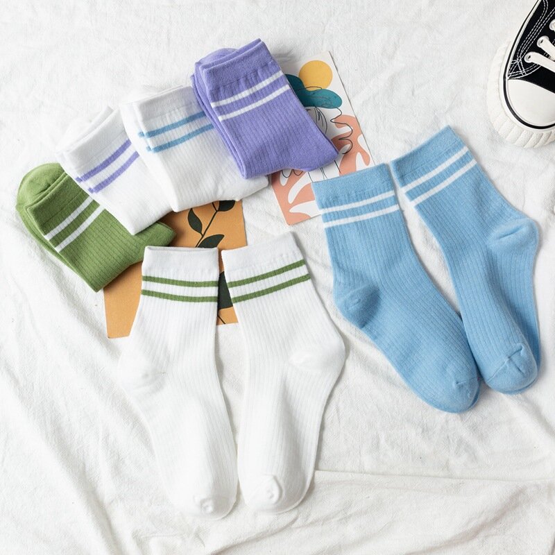 Классические женские 2 хлопчатобумажные носки в полоску, Осень-зима, школьные хип-хоп шорты для скейтборда Harajuku, спортивные модные повседневные носки