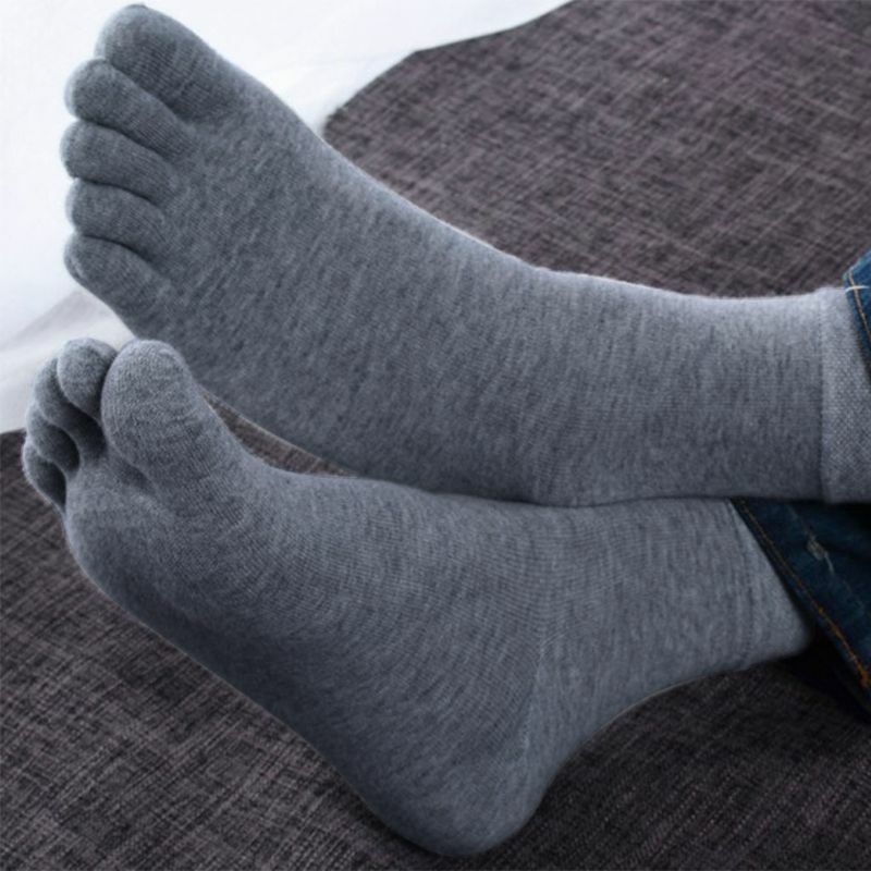 Mens Fünf Finger Weiche Polyester Baumwolle Ankle Kappe Socken Einfarbig Atmungs