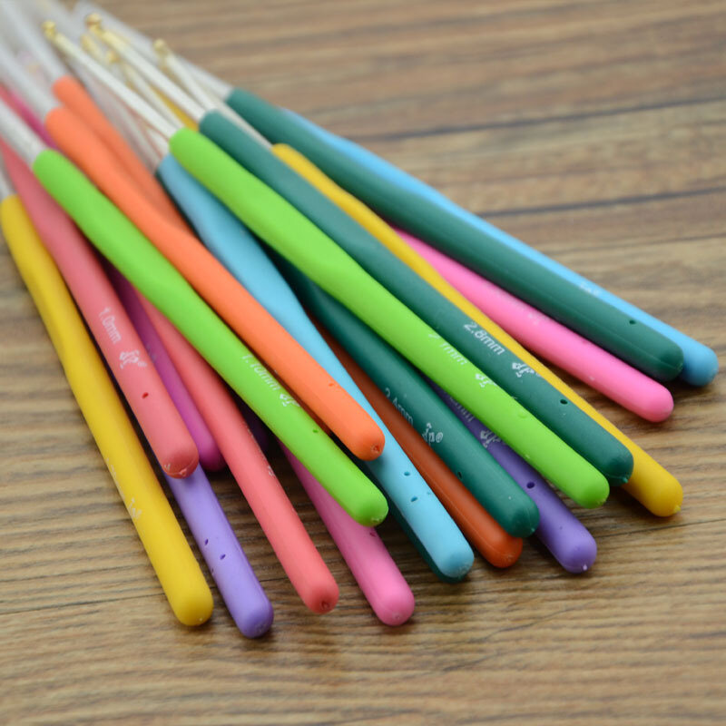 22 farben Haken Nadeln Nähen Werkzeuge Stricken Nadeln Weben Nähen Tools Häkeln Haken Aluminium Stricken Nähen Nadeln