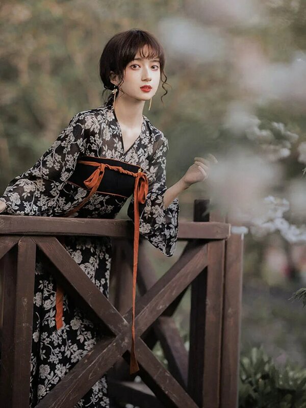Abito cinese nero bianco Hanfu abito da stampa retrò elementi cinesi Cosplay abito da donna gonna Longuette abbigliamento estivo in porcellana