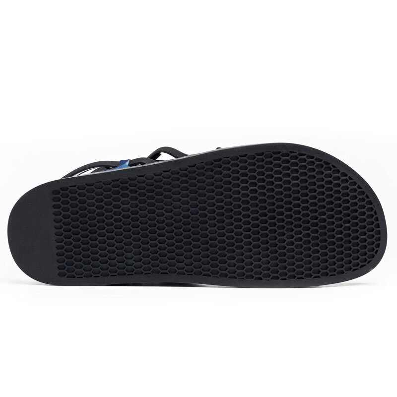 Sandalias de piel auténtica de camuflaje para Hombre, zapatillas de punta abierta para interiores, zapatos de playa de cuero de alta calidad, novedad de verano 2023