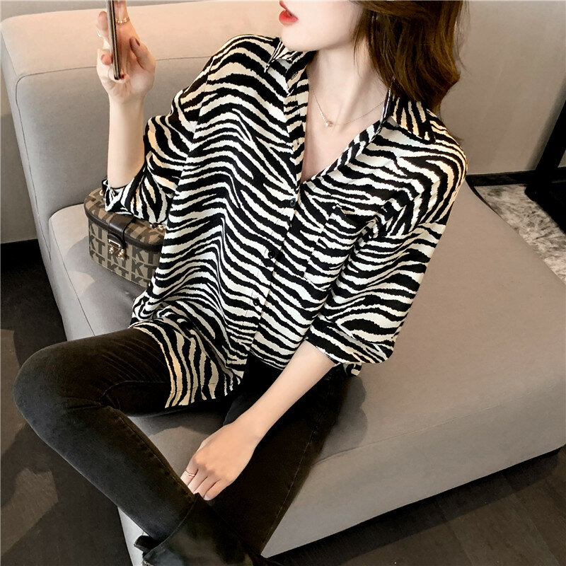 Women Blouses 2021 Spring New Black Long-sleeved Zebra Print Shirt Female Chiffon Shirt with Striped Loose Casual Tops Blusas