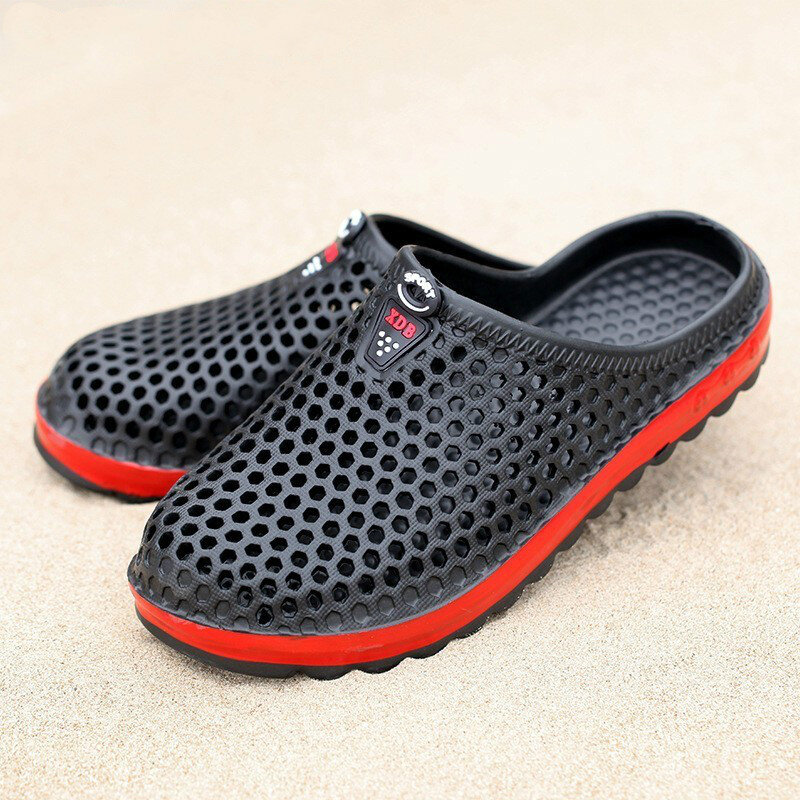 Summer Men Slippers 2020 Message Clogs Outdoor Garden Shoes Male Pool Sandals Bathroom Flip Flops Lightweight Mules Beach Slides
