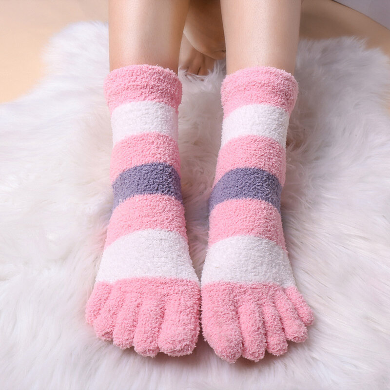 Женские толстые носки с пятью пальцами, зимние теплые носки из кораллового флиса с пушистыми пальцами, полосатые мягкие удобные чулочно-носочные изделия, женские тапочки для пола для девочек