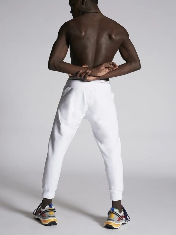 ผู้ชาย Trace กางเกงสีดำและสีขาวกลางแจ้งวิ่งออกกำลังกายกางเกง Micro Elastic Slimming และสะท้อนแสงเอว