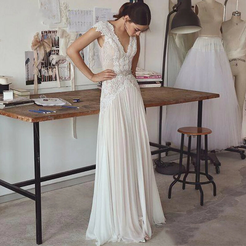 Boho Wedding Dresses 2023 Bohemian Wedding Gowns with Cap Sleeves V Neck Open Back Pleated Skirt Elegant A line Bridal Gowns