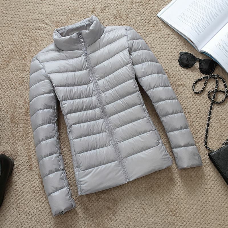 女性用秋冬フード付きジャケット,超軽量,ファイン,ホワイトダックダウン,暖かいコート,ポータブル,90%
