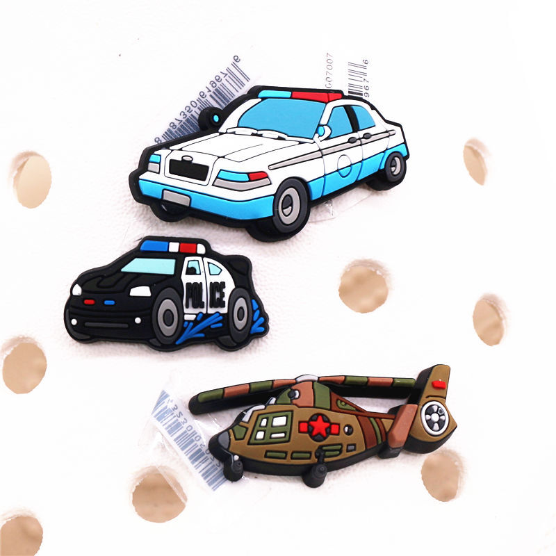 Accessori per scarpe per auto della polizia di lusso originali Charms decorazione con fibbia per scarpe con elicottero armato per regali per feste di natale per bambini
