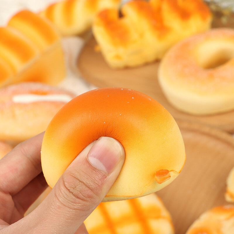 귀여운 음식 크리에이티브 시뮬레이션 빵 토스트 도넛 1 개, 느린 상승 스트레스 해소 장난감 스푸핑 놀리는 사람들 데스크탑 장식