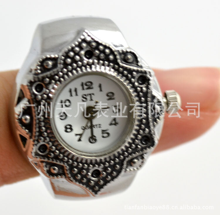 Chao Ms Mini Horloge Mode Quartz Horloge Sfeer Bloem Vinger Horloge Ring Horloge