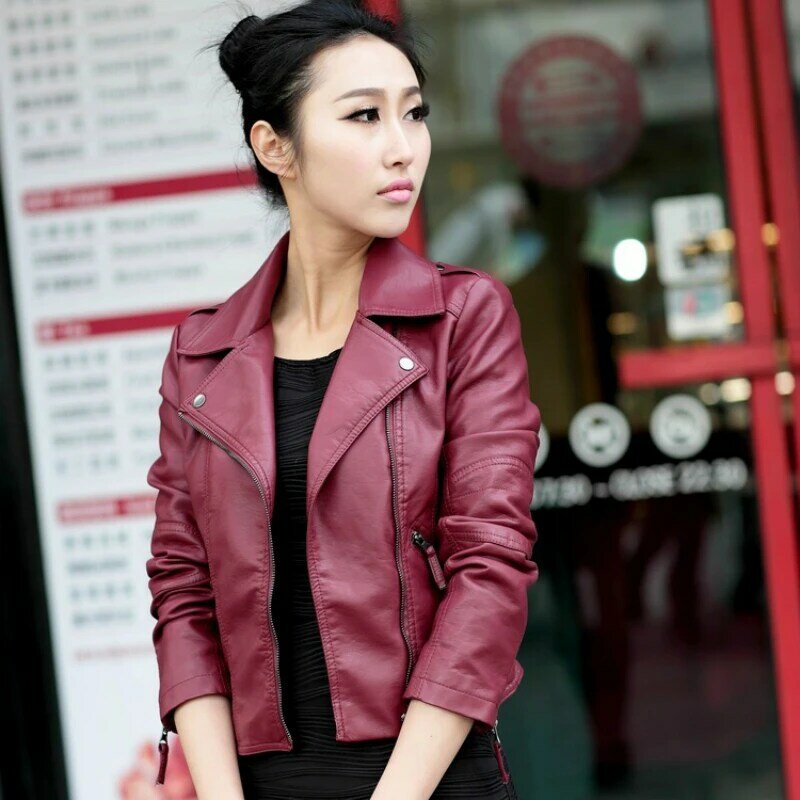 女性のためのスタイリッシュな合成皮革ジャケット,ジッパー付きの光沢のある革のバイカーコート,オートバイの服,ファッション2022