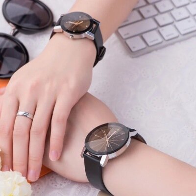Montres à Quartz pour hommes et femmes, bracelet en cuir, ligne analogique, mode Couple pour amoureux, marque de luxe