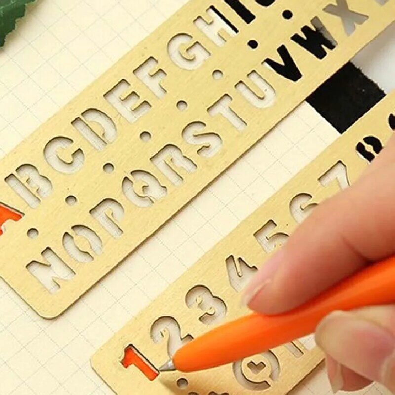 Creativo ottone multifunzione righello segnalibro lettere e numeri modello strumenti di pittura regali per bambini articoli di cancelleria per la scuola