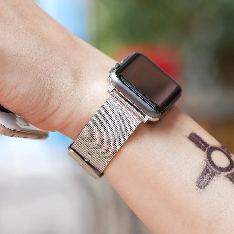 Bracelet à boucle milanaise Bracelet en acier inoxydable pour Apple Watch série 2 3 42mm 38mm Bracelet pour iwatch série 4 5 40mm 44mm