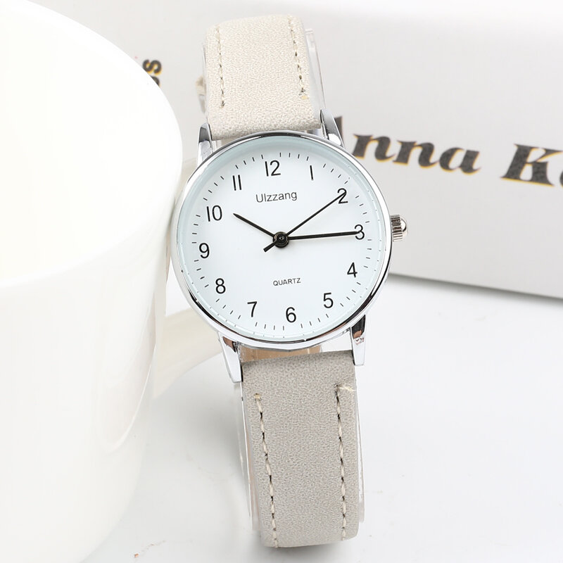 Neue Einfache Kleine Mode Quarzuhr Exquisite Frauen Uhr Beliebte Marke Casual Leder Uhren Retro Damen Quarz Armbanduhr