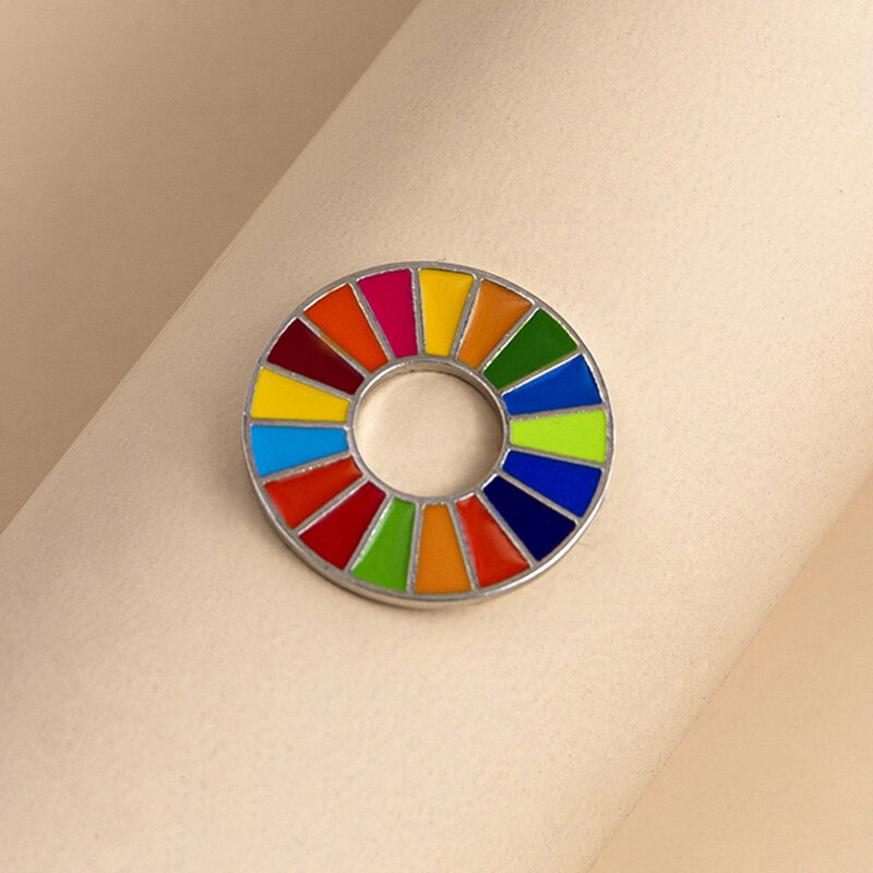 Эмалированная брошь в виде цели устойчивого развития 17 цветов, значок на булавке в стиле SDGs для женщин и мужчин, модные радужные булавки