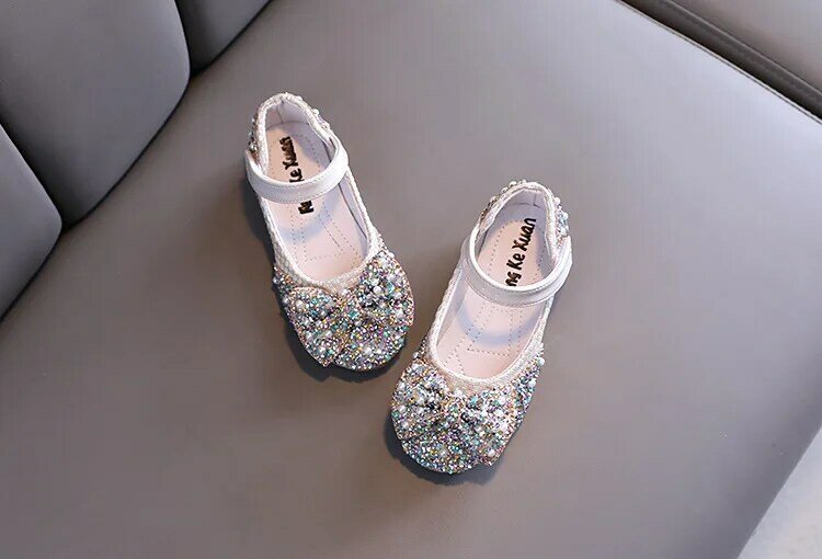 Sepatu Pantofel Anak Kulit untuk Balita Perempuan Berlian Imitasi Baru Musim Semi Musim Gugur Anak Kulit Paten PU dengan Renda Dasi Kupu-kupu Manis