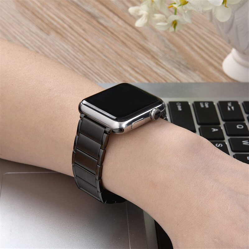Bracelet magnétique réglable pour Apple Watch, Bracelet en métal, Apple Watch 7, 6, SE, 5, 4, 3/2, iWatch Band 42mm, 38mm, 45mm, 41mm, 44mm, 40mm