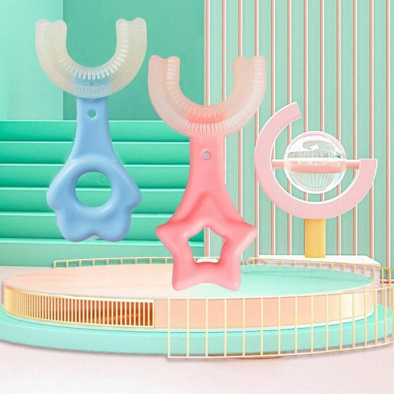 2022 nova venda quente 2-12 anos de idade mão-realizada macio 360-degree estrela u-em forma de escova de dentes do bebê, cuidados com o silicone das crianças limpador oral