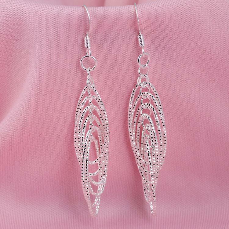 Orecchini di colore argento a forma di cerchi di stile elegante di moda per l'orecchio affascinante dei gioielli della donna-0625