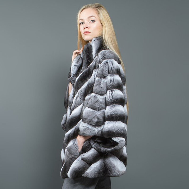 Cappotto di pelliccia tipo pipistrello donna inverno peluche moda cincillà colore giacca soprabito di alta qualità
