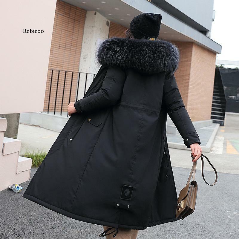 フード付きパーカー女性の肥厚ダウン綿のコートの女性ロングスリム毛皮の襟の冬コートの女性のファッション野生暖かいスリム