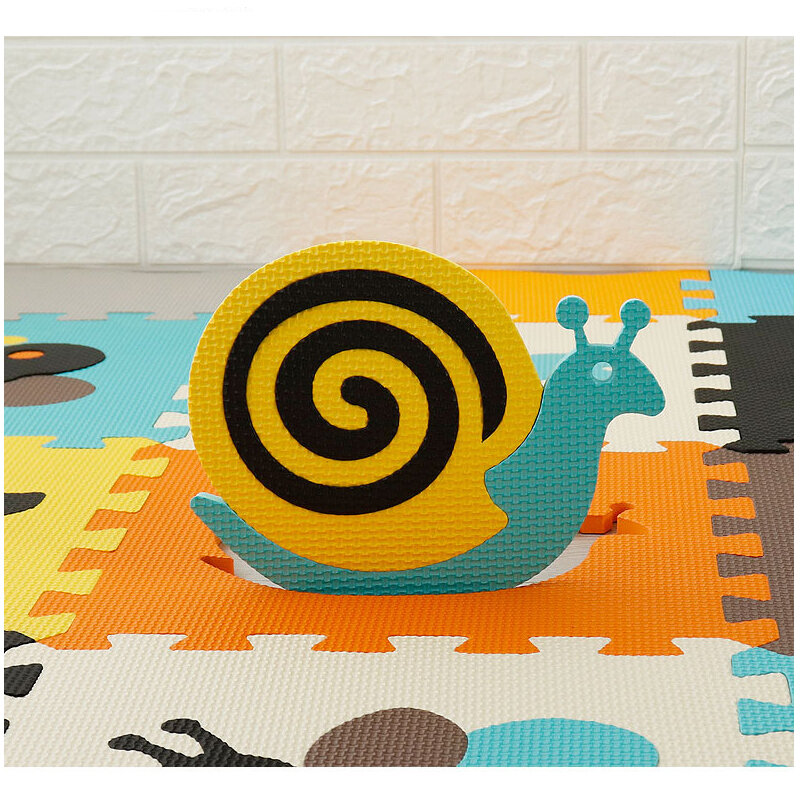 Tapis de jeu en mousse avec puzzle EVA motif dessin animé animal pour bébé, couverture à ramper au sol de gymnase, couleur aléatoire pour enfant en bas âge,